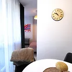 Enjoy! Czerniakowska Torwar * Varšava